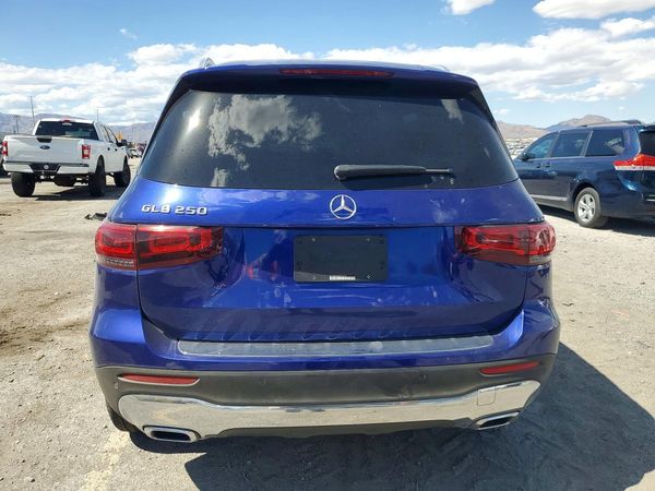 2023 MERCEDES-BENZ GLB GLB250