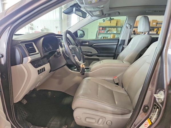 2019 TOYOTA HIGHLANDER Ltd/Ltd Platinum