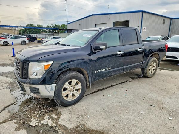 2019 NISSAN TITAN