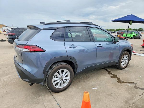 2026 TOYOTA COROLLA CROSS