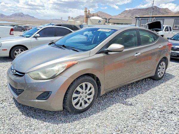 2013 HYUNDAI ELANTRA