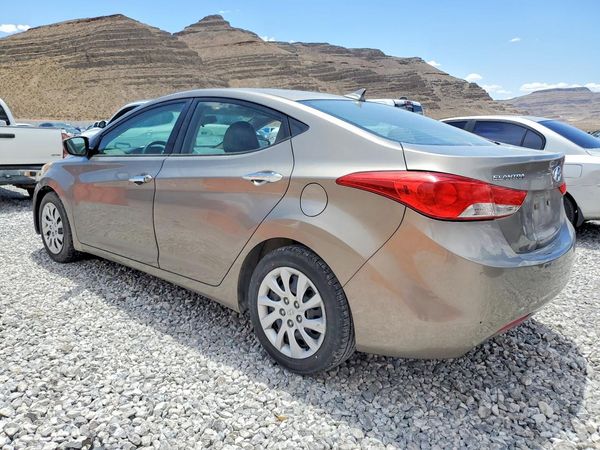 2013 HYUNDAI ELANTRA