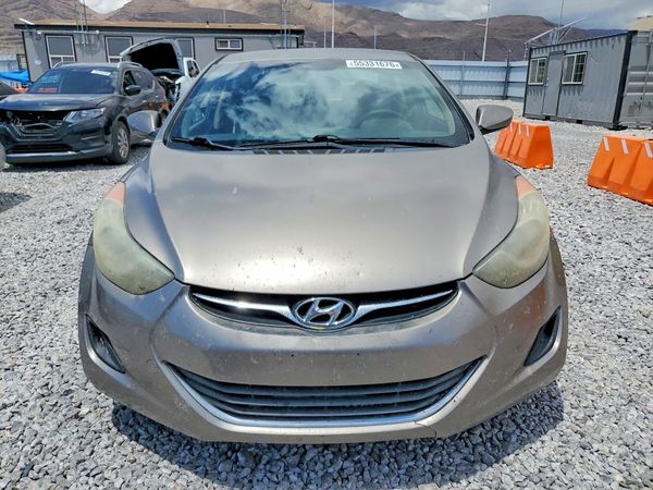 2013 HYUNDAI ELANTRA