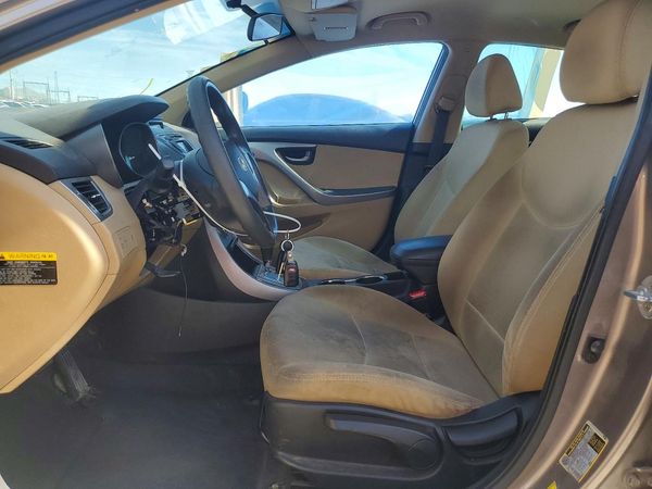 2013 HYUNDAI ELANTRA