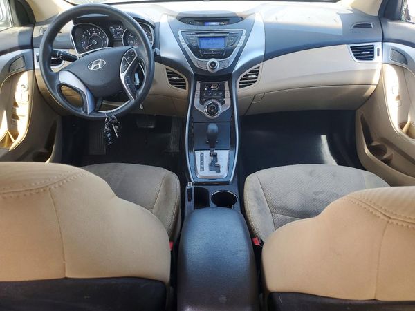2013 HYUNDAI ELANTRA