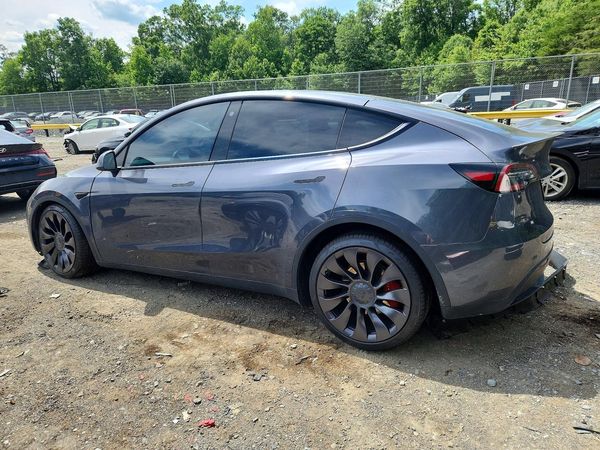 2022 TESLA MODEL Y