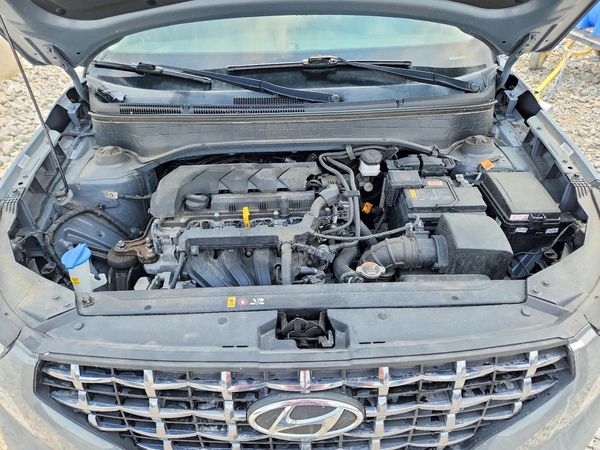 2022 HYUNDAI VENUE SEL & Limited