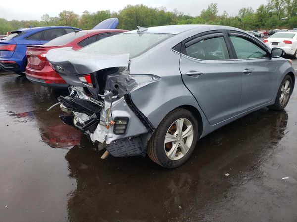 2016 HYUNDAI ELANTRA