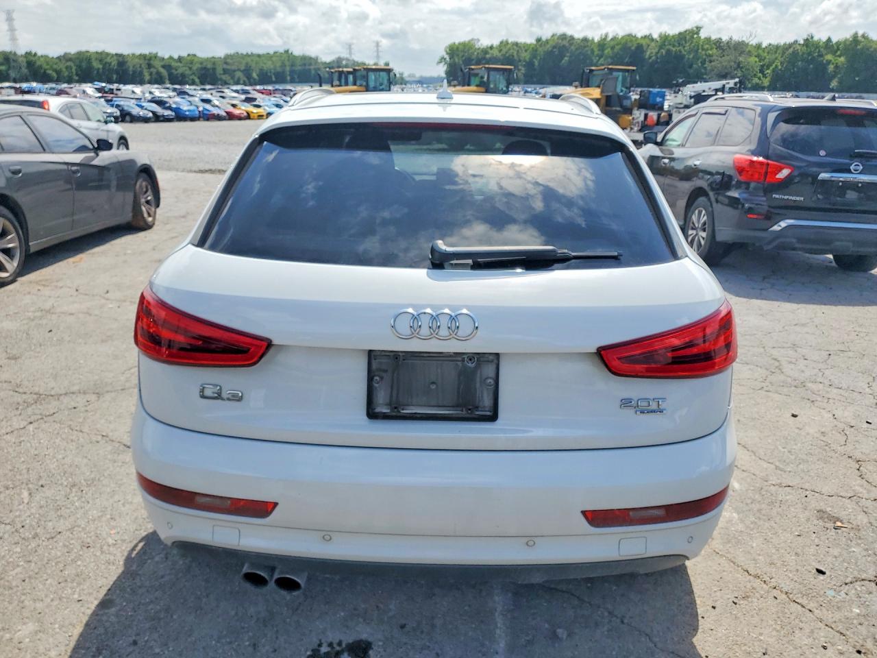 2015 AUDI Q3 quattro Prestige