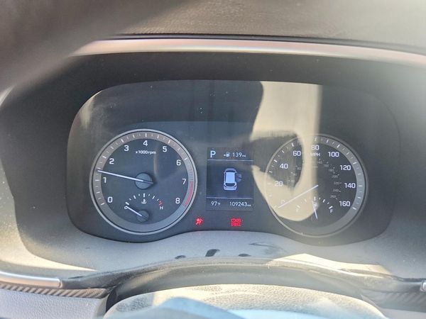 2019 HYUNDAI TUCSON SE