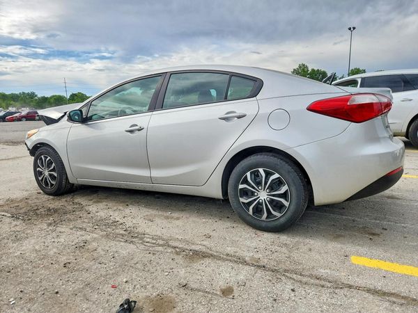 2016 KIA FORTE GL (Middle-Low Grade)