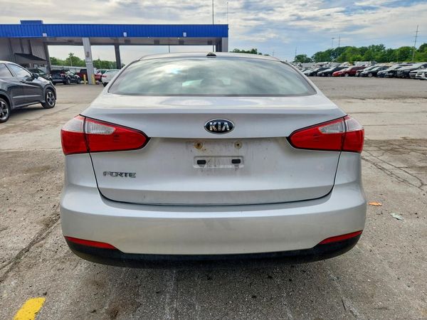 2016 KIA FORTE GL (Middle-Low Grade)