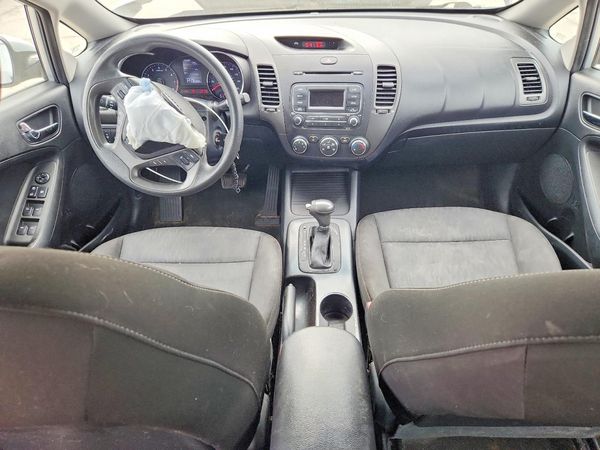 2016 KIA FORTE GL (Middle-Low Grade)