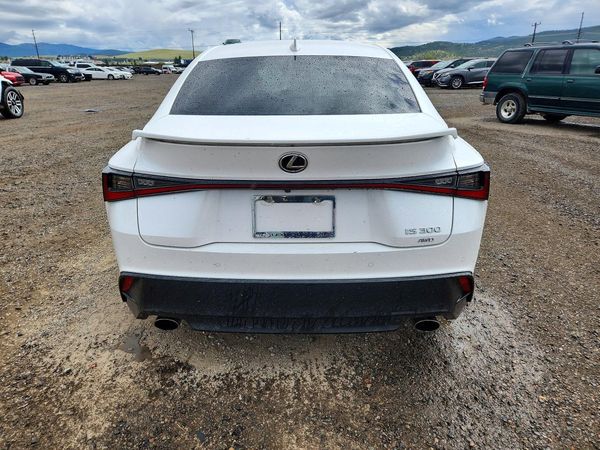 2021 LEXUS IS 300 Comfort