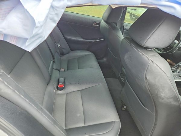 2021 LEXUS IS 300 Comfort