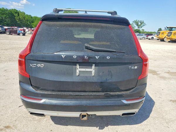 2016 VOLVO XC90