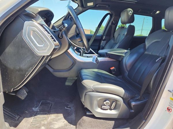 2017 LAND ROVER RANGE ROVER SPORT