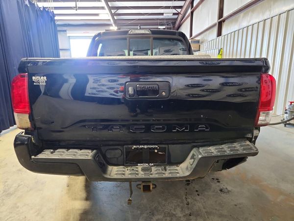 2018 TOYOTA TACOMA SR/SR5