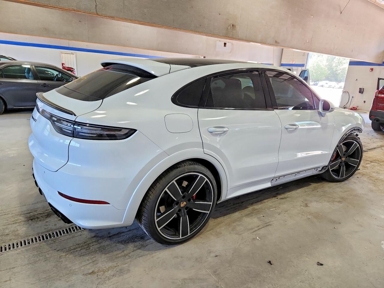 2023 PORSCHE CAYENNE GTS Coupe