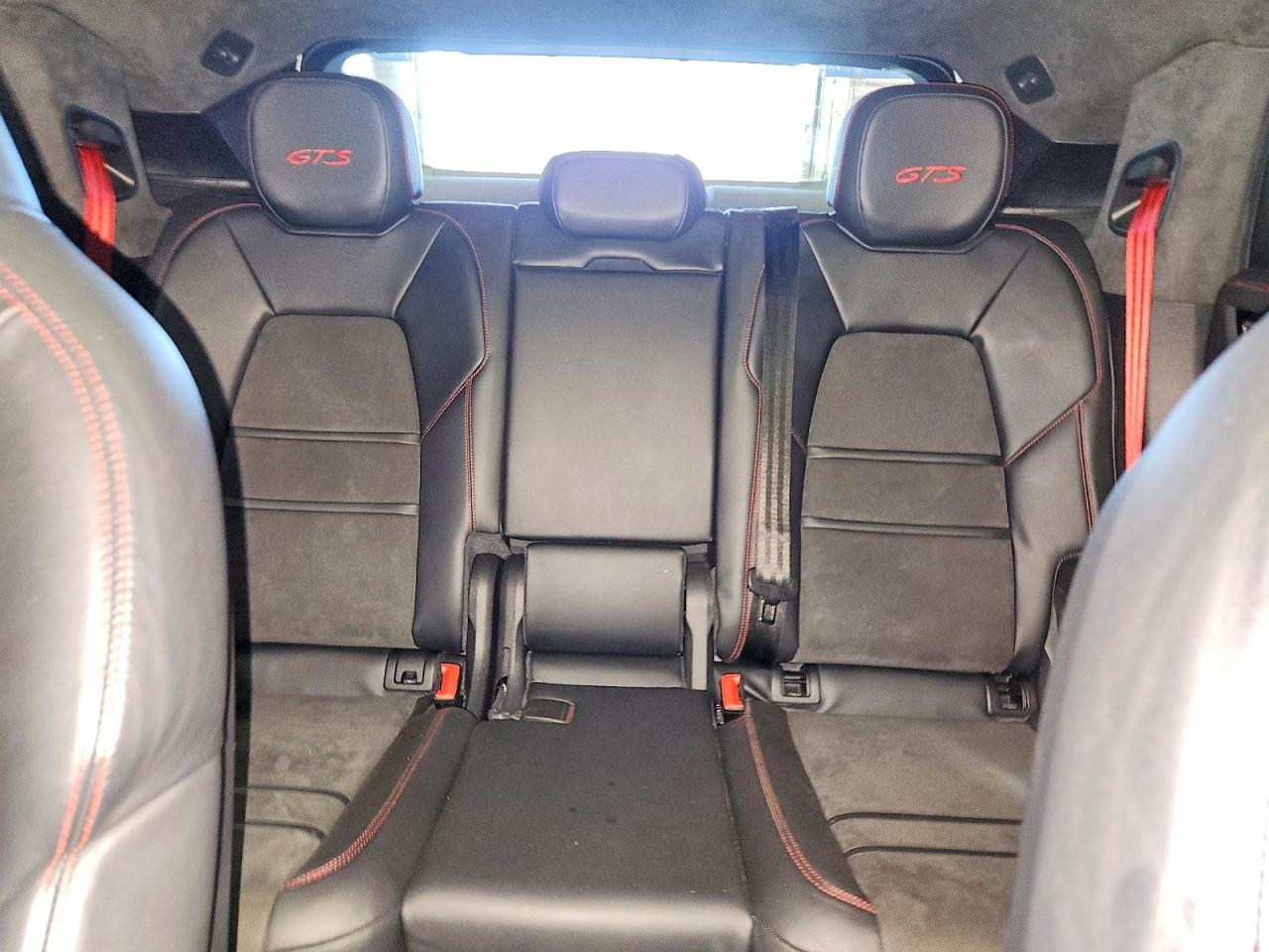 2023 PORSCHE CAYENNE GTS Coupe