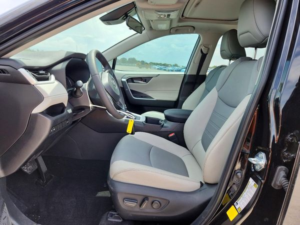2025 TOYOTA RAV4
