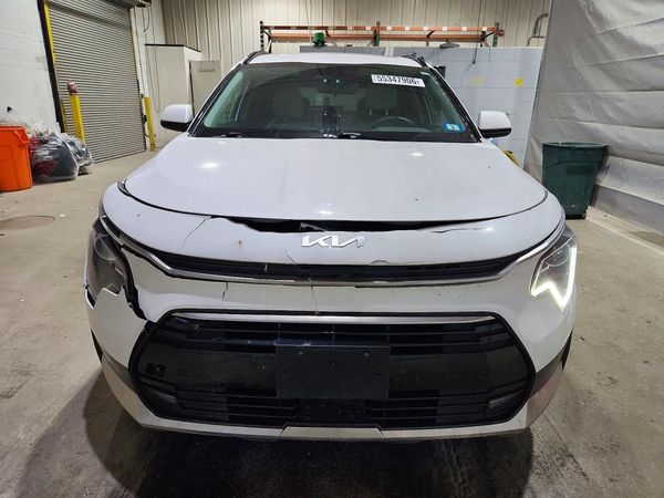 2024 KIA NIRO EX