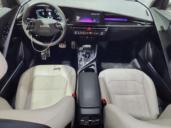 2024 KIA NIRO EX