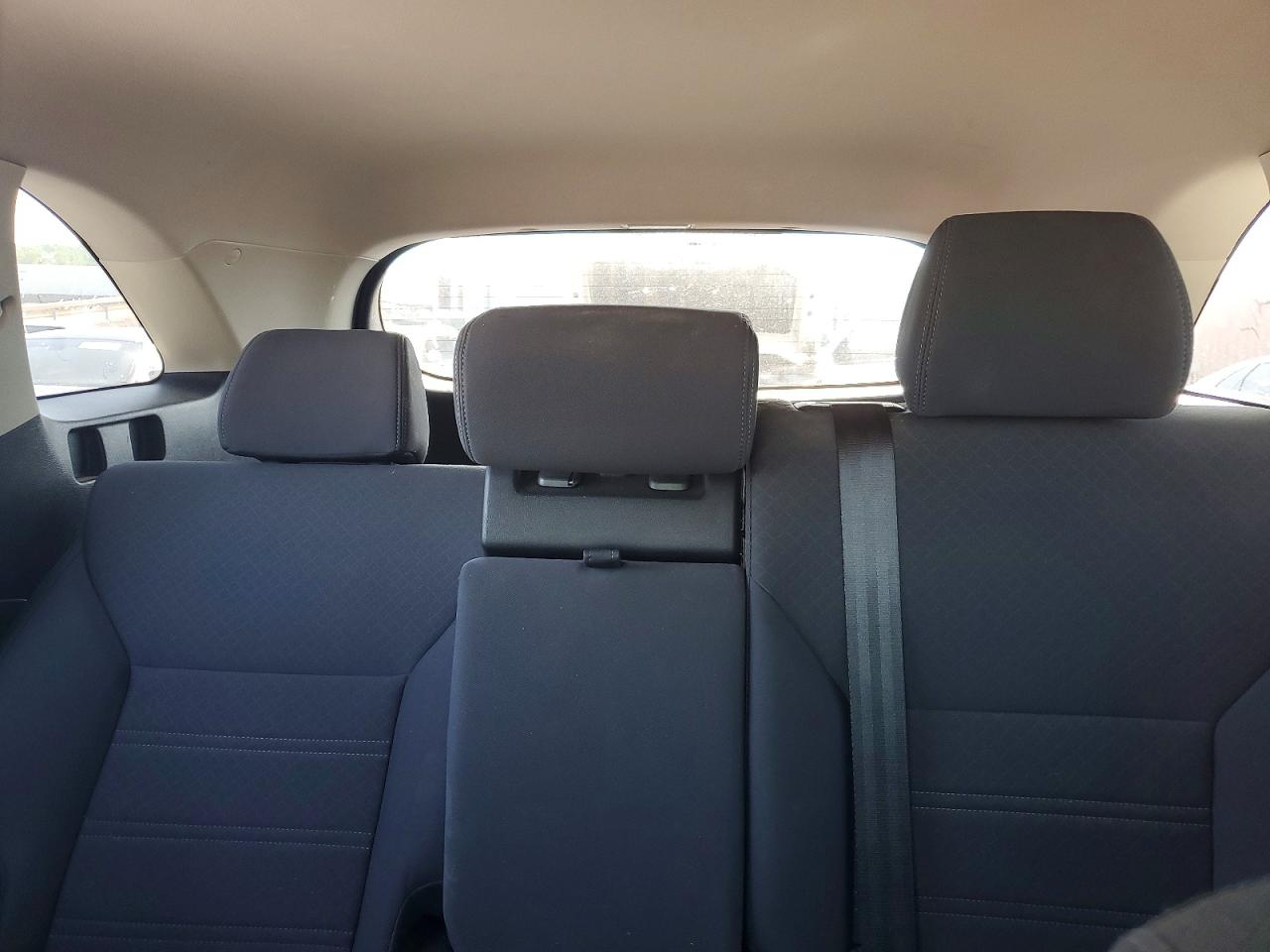 2016 KIA SORENTO L / LX