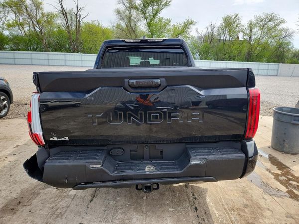 2026 TOYOTA TUNDRA SR5