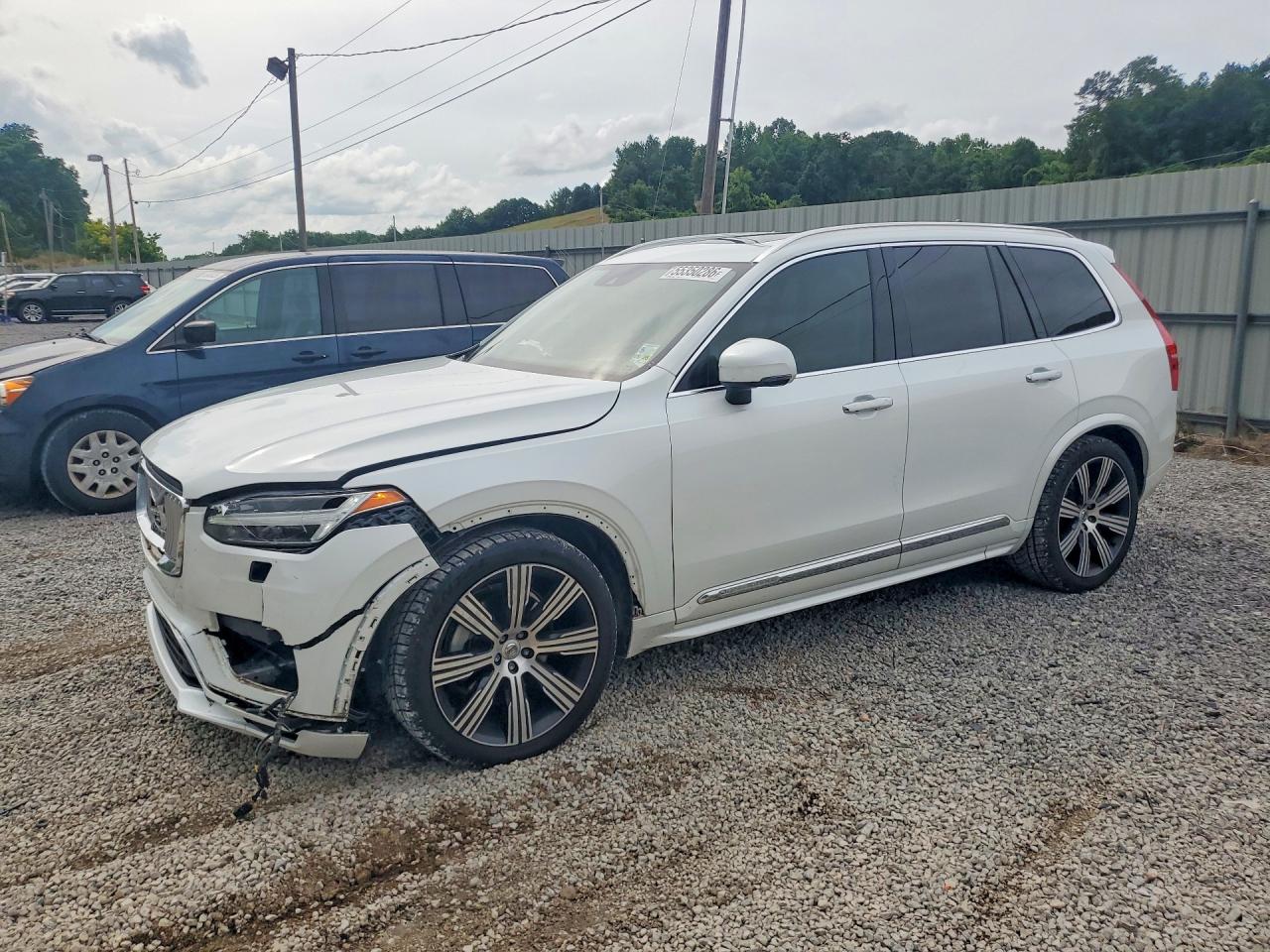2020 VOLVO XC90