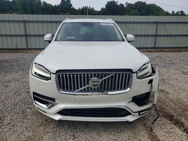 2020 VOLVO XC90