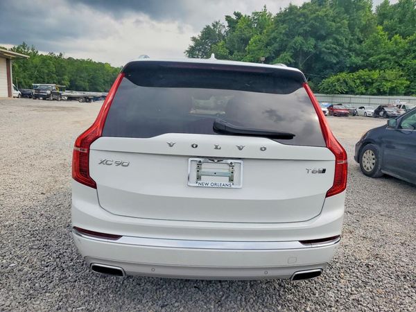 2020 VOLVO XC90