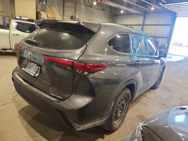 2021 TOYOTA HIGHLANDER