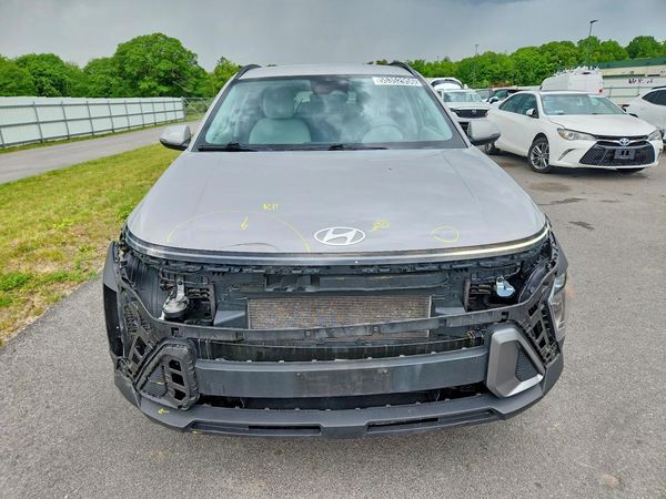 2024 HYUNDAI KONA SE