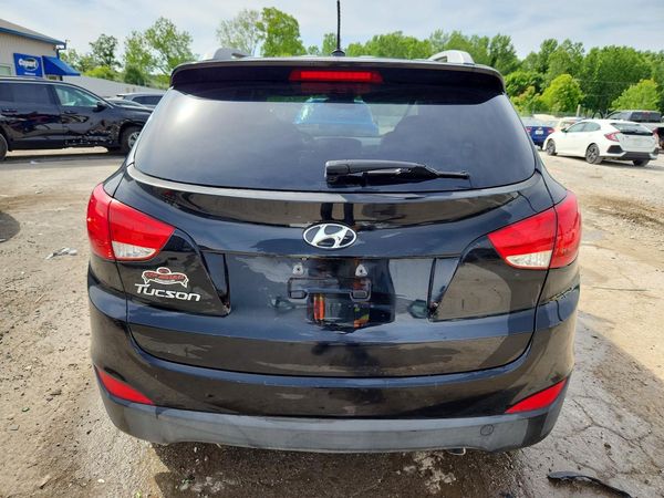 2015 HYUNDAI TUCSON GLS (Middle)