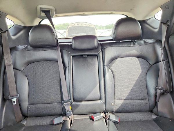 2015 HYUNDAI TUCSON GLS (Middle)
