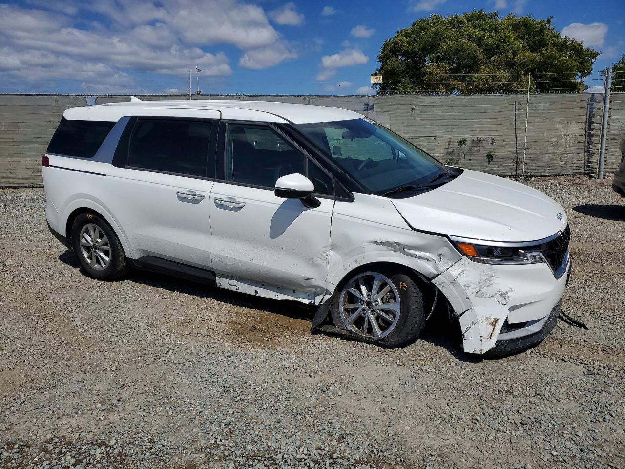 2024 KIA CARNIVAL LX, LX Seat Package