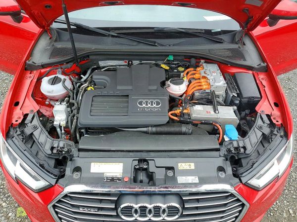 2017 AUDI A3 e-tron Premium