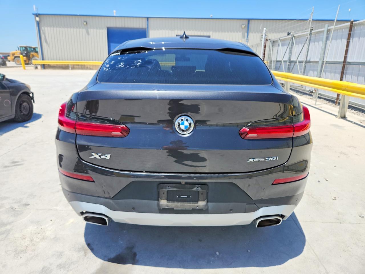 2024 BMW X4 xDrive30i