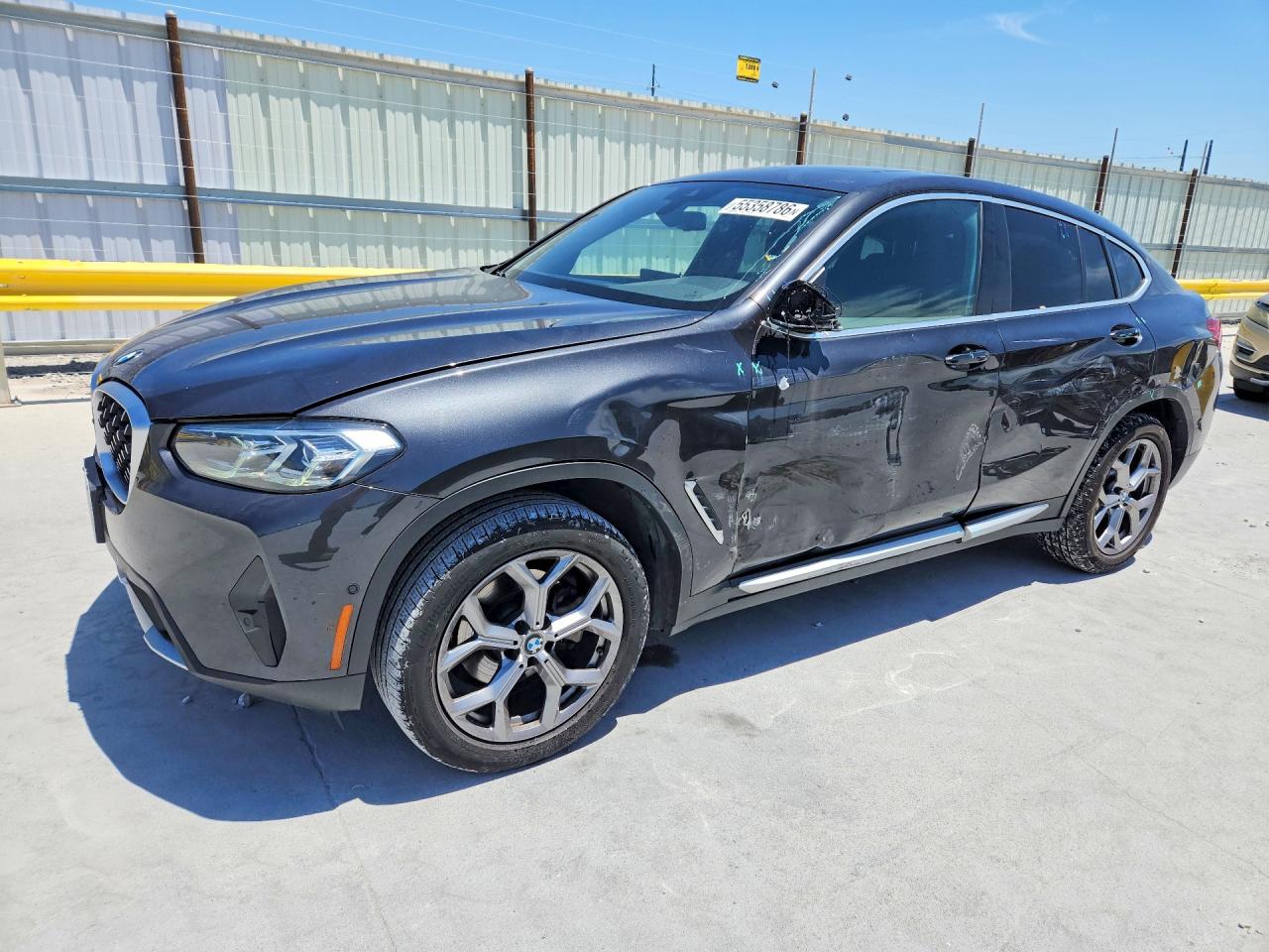 2024 BMW X4 xDrive30i