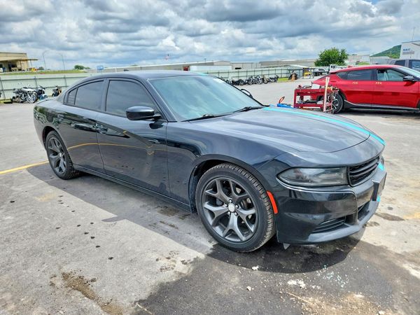 2015 DODGE CHARGER SXT