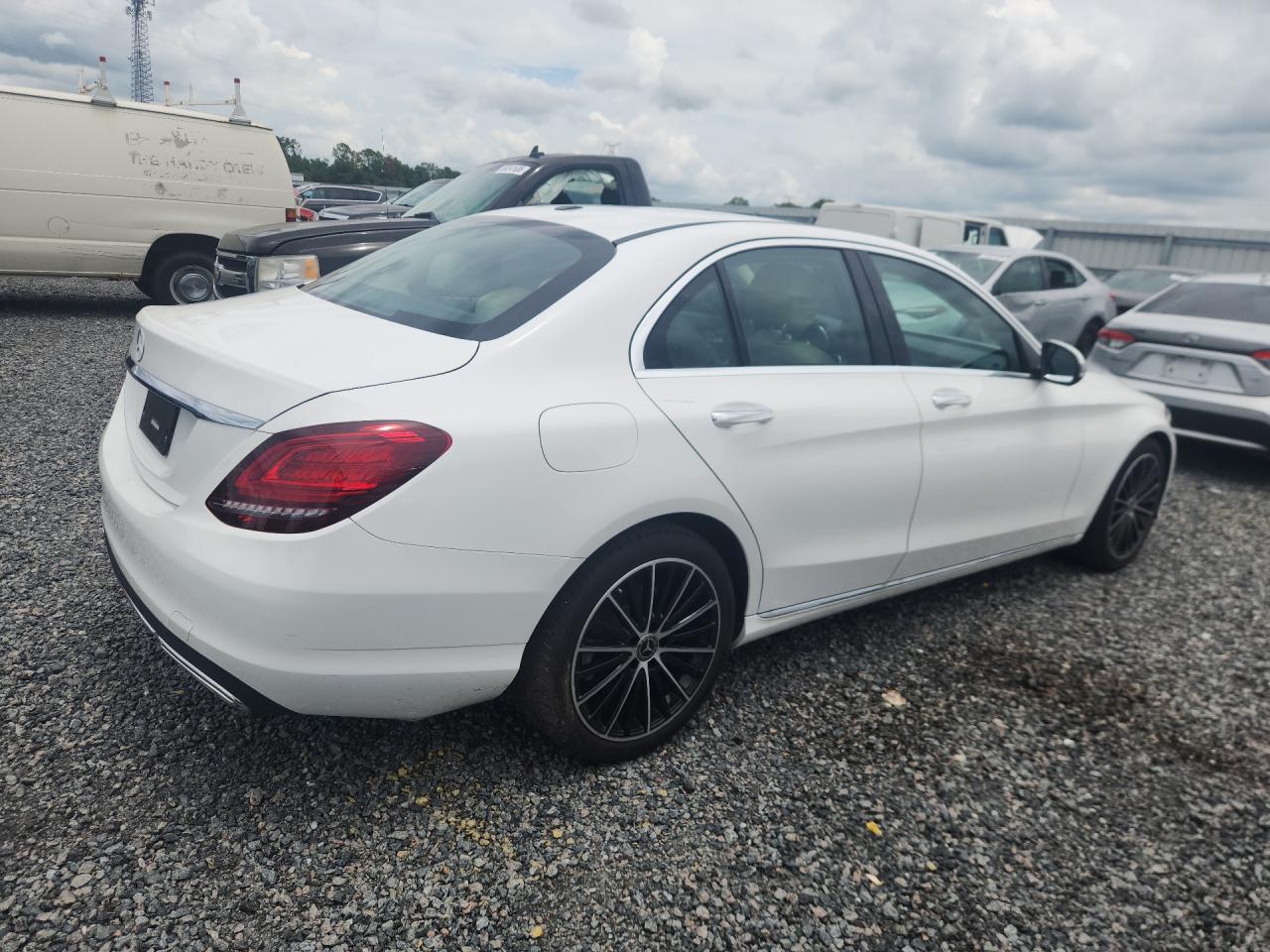 2021 MERCEDES-BENZ C C300