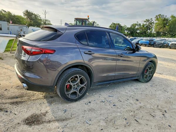 2018 ALFA ROMEO STELVIO AWD