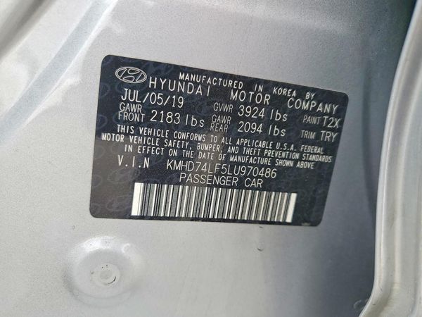 2020 HYUNDAI ELANTRA SE