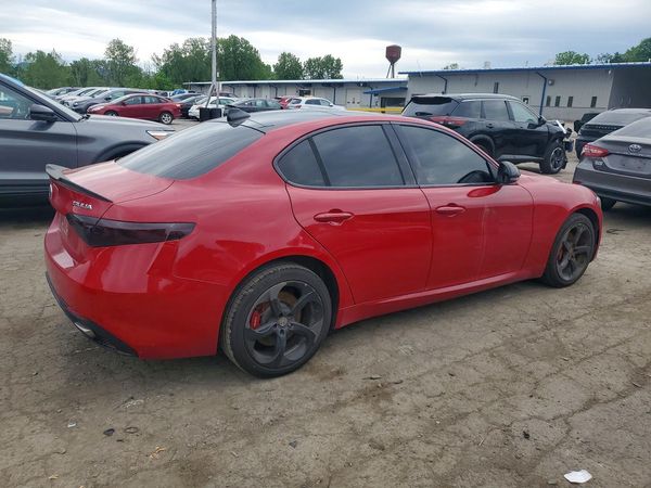 2017 ALFA ROMEO GIULIA