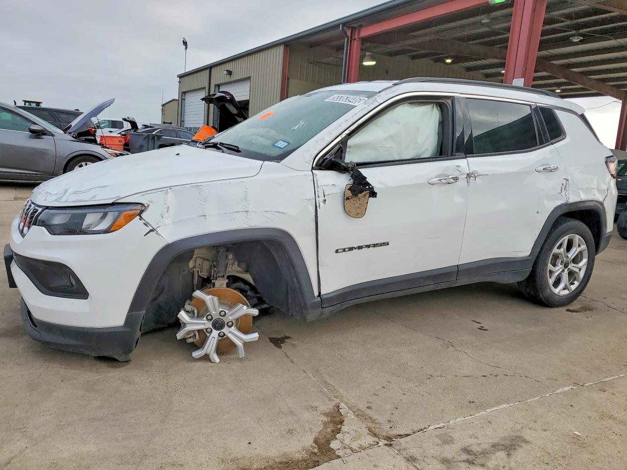 2025 JEEP COMPASS North, Latitude