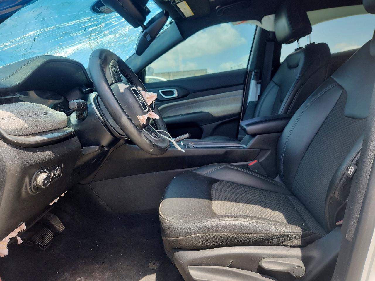 2025 JEEP COMPASS North, Latitude