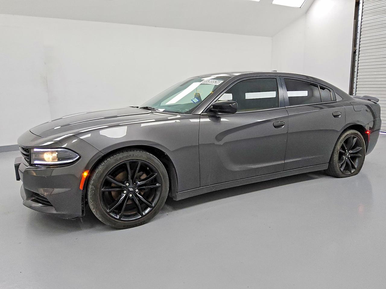 2017 DODGE CHARGER SXT