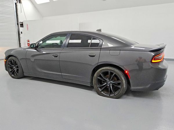 2017 DODGE CHARGER SXT