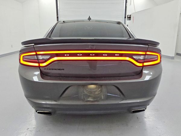 2017 DODGE CHARGER SXT